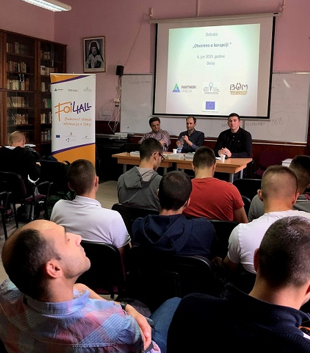 Debate “Openly about Corruption” Organized with High Schoolers in Becej